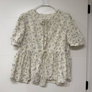 SHEIN Floral Blouse with Ruffled Sleeves